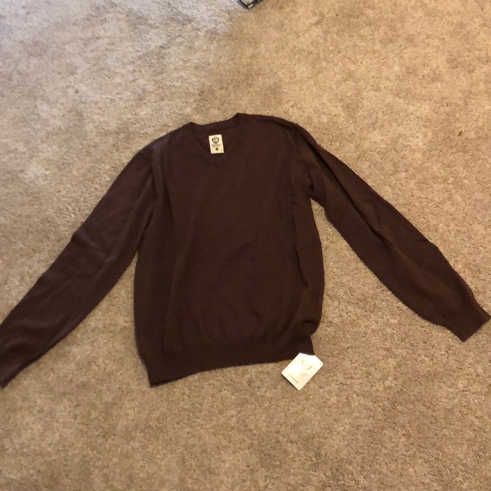 Brown sweater